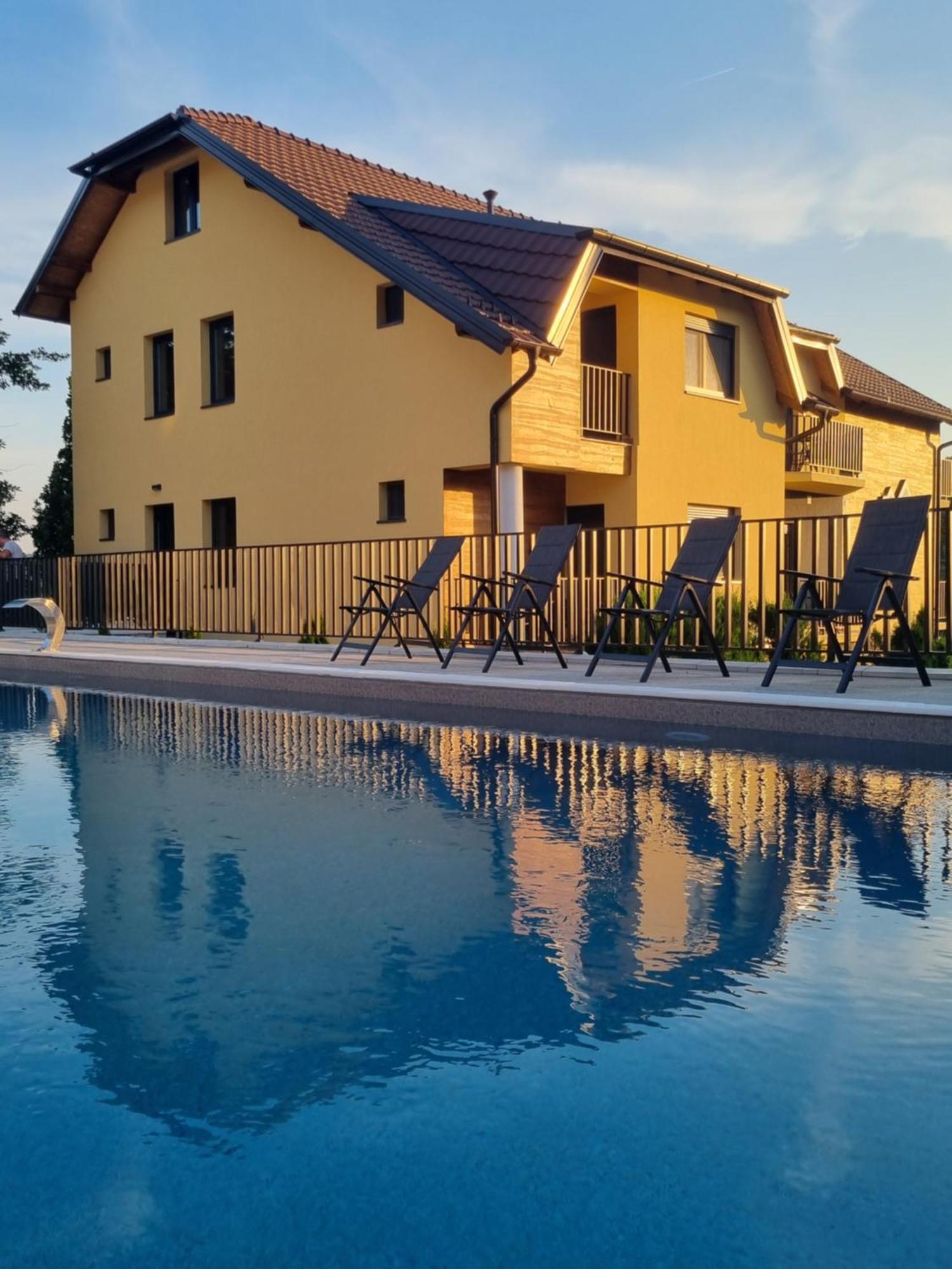 Vila K2 Vrdnik Esterno foto